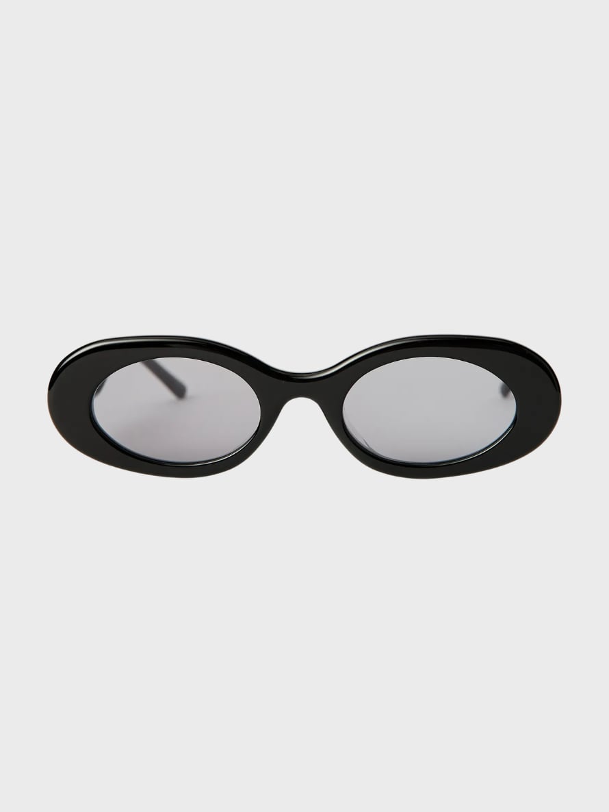 Hyesun Ara 90s oval black sunglasses